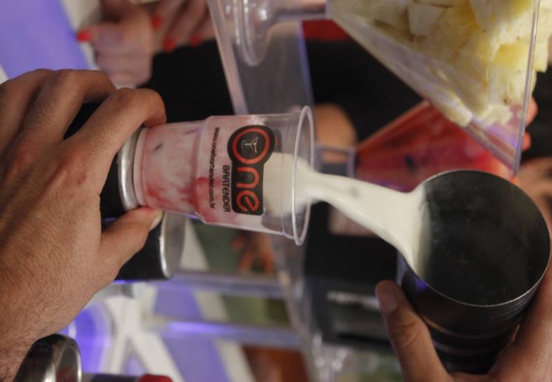 Bartender para Debutante São Miguel Paulista - Bartender com Drinks e Coquetéis Bartender para Debutante São Miguel Paulista - Bartender com Drinks e Coquetéis