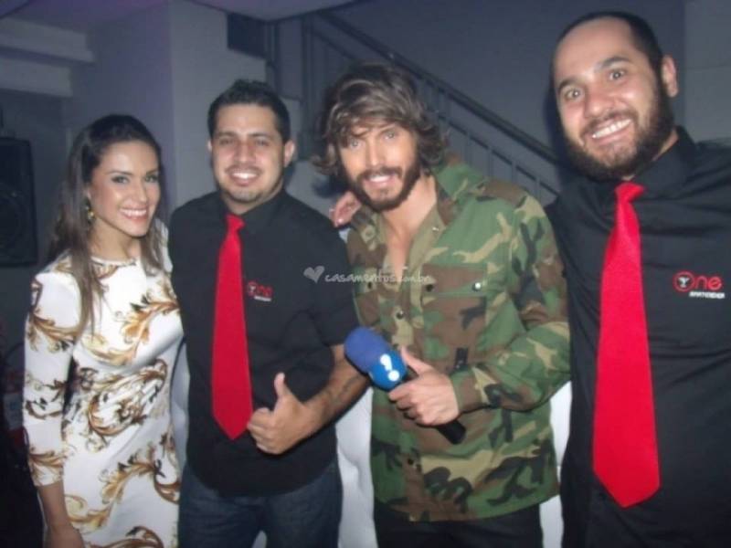 Quanto Custa Bartender para Feira Biritiba Mirim - Bartender com Drinks e Coquetéis Quanto Custa Bartender para Feira Biritiba Mirim - Bartender com Drinks e Coquetéis
